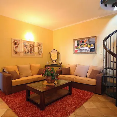 Oasi Eoliana Apartment *